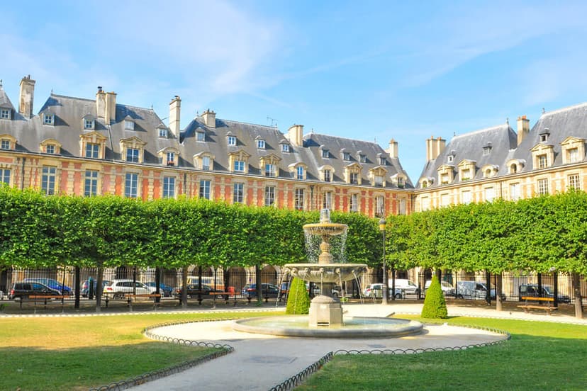 Street scene from the 4th Arrondissement — The Marais